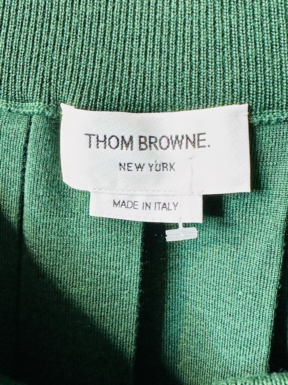 Thom Browne Green Wool Pleated Mini Skirt With 4-Bar Dog Hector Motifs - Picture 10 of 16